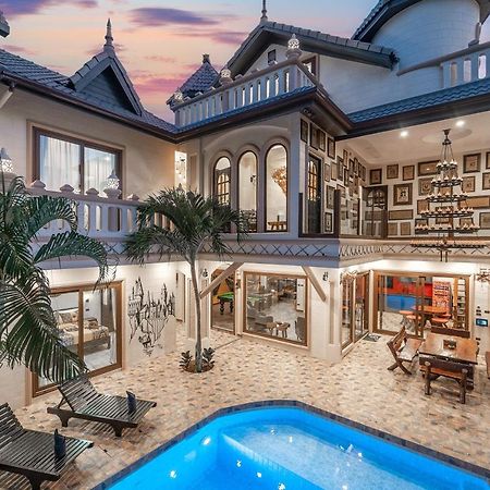 Potterland Luxury Pool Villa Pattaya Walking Street 6 Bedrooms Exterior foto