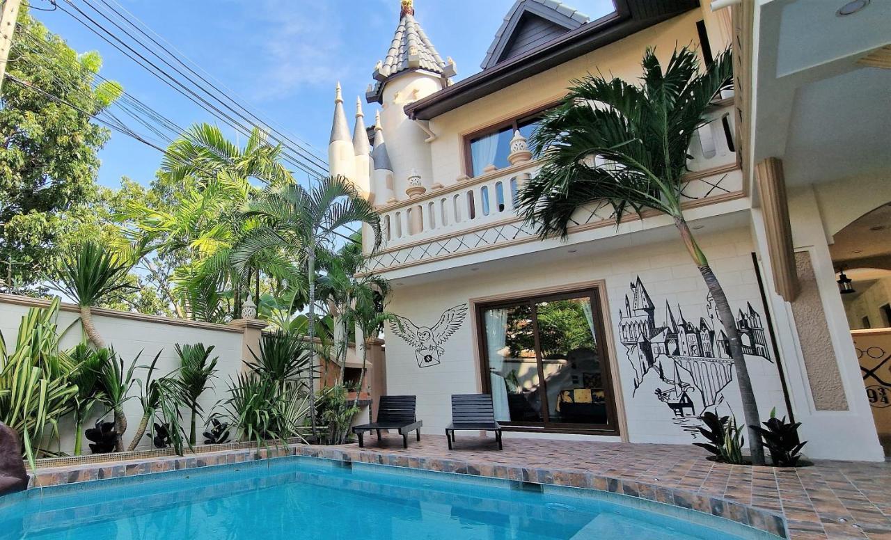 Potterland Luxury Pool Villa Pattaya Walking Street 6 Bedrooms Exterior foto