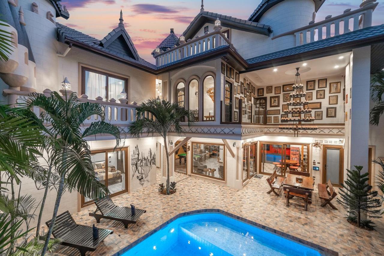 Potterland Luxury Pool Villa Pattaya Walking Street 6 Bedrooms Exterior foto
